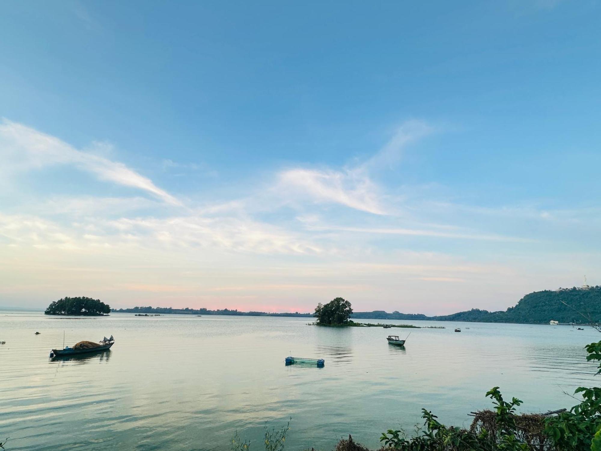 Ben Ho Homestay Xa Gia Tan Buitenkant foto