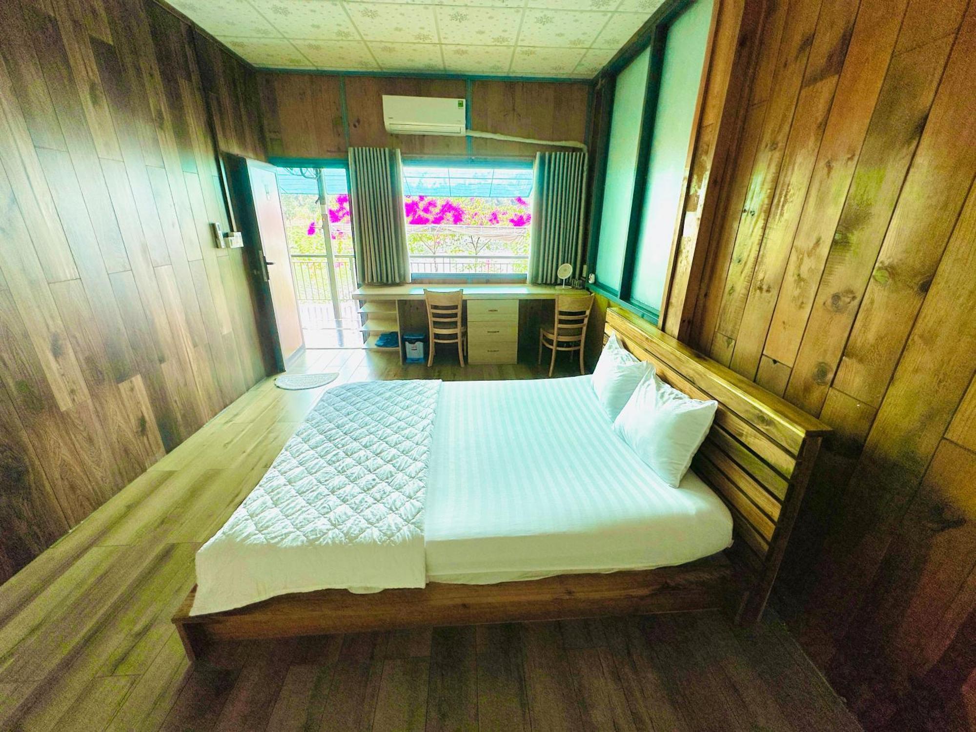 Ben Ho Homestay Xa Gia Tan Buitenkant foto